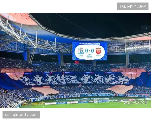 镜头记录：马赛球迷在北看台展开巨型TIFO，纪念俱乐部成立125周年